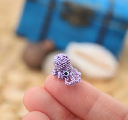 The article lists 16 free crochet octopus patterns you can m