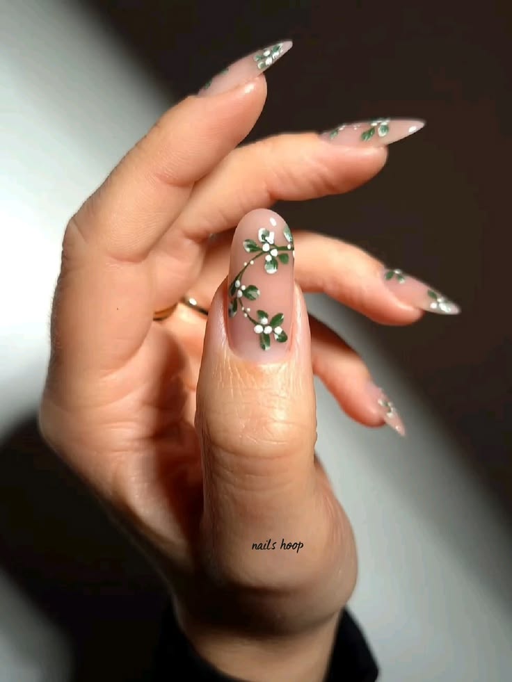 nails , fall nails , september nails 2025, nail inspo,
nails