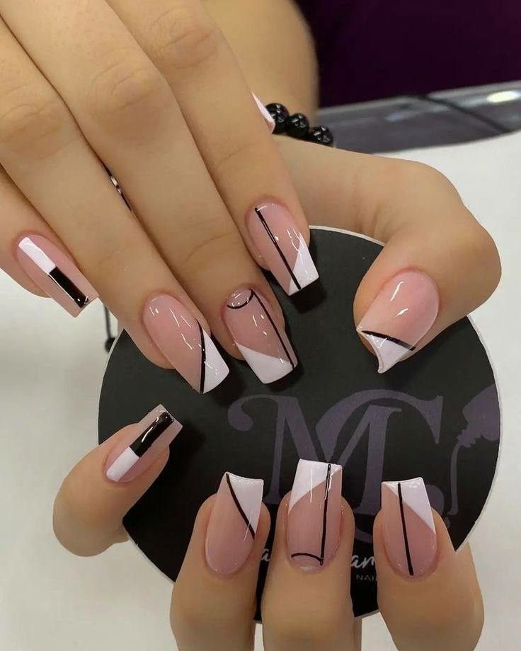 Curso escola designer de unhas você vai ter acesso a um cont