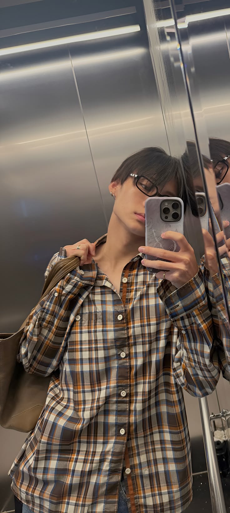 sangwon wallpaper alpha drive one lockscreen ald1.

> blueet