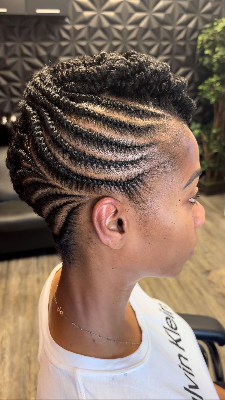 A customized KCB Updo🥰 Moisture is Key💦