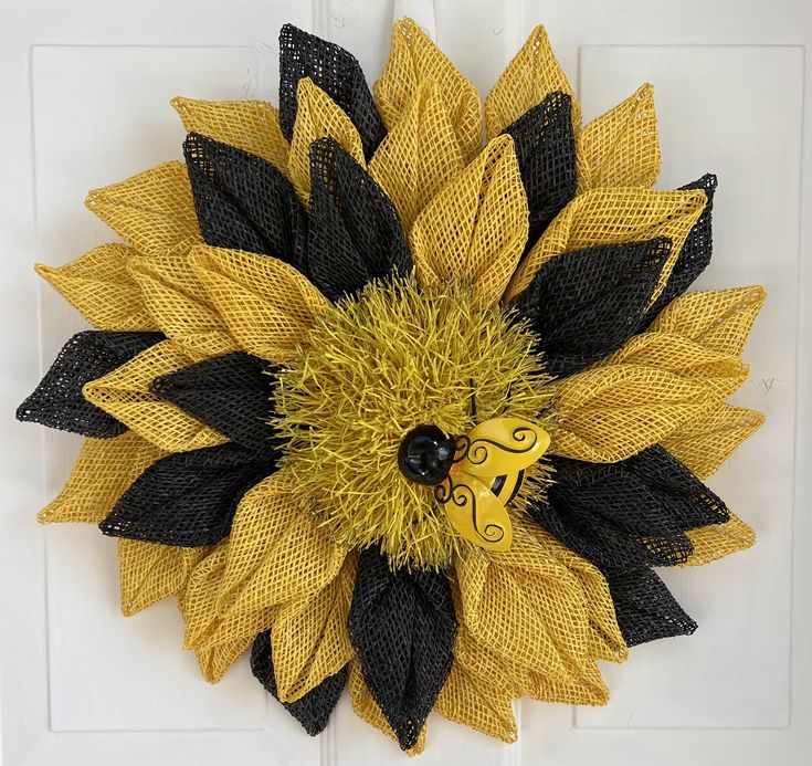 This Rustic Bumble Bee Wreath is made of Two shades, Yellow 