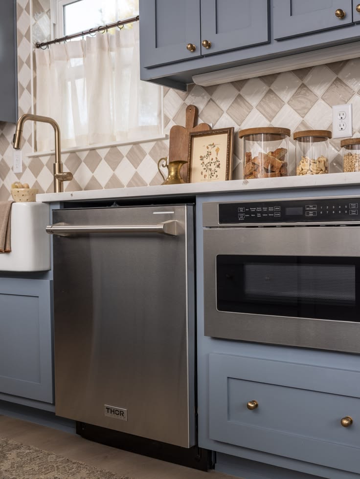 HGTV Fixer to Fabulous Kitchen Renovation with Dave and Jenn
