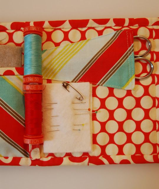 travel sewing kit tutorial | lots of pink here!