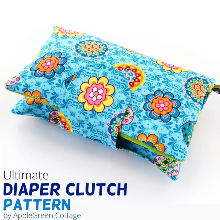 This diaper clutch pattern (nappy wallet) is a great solutio