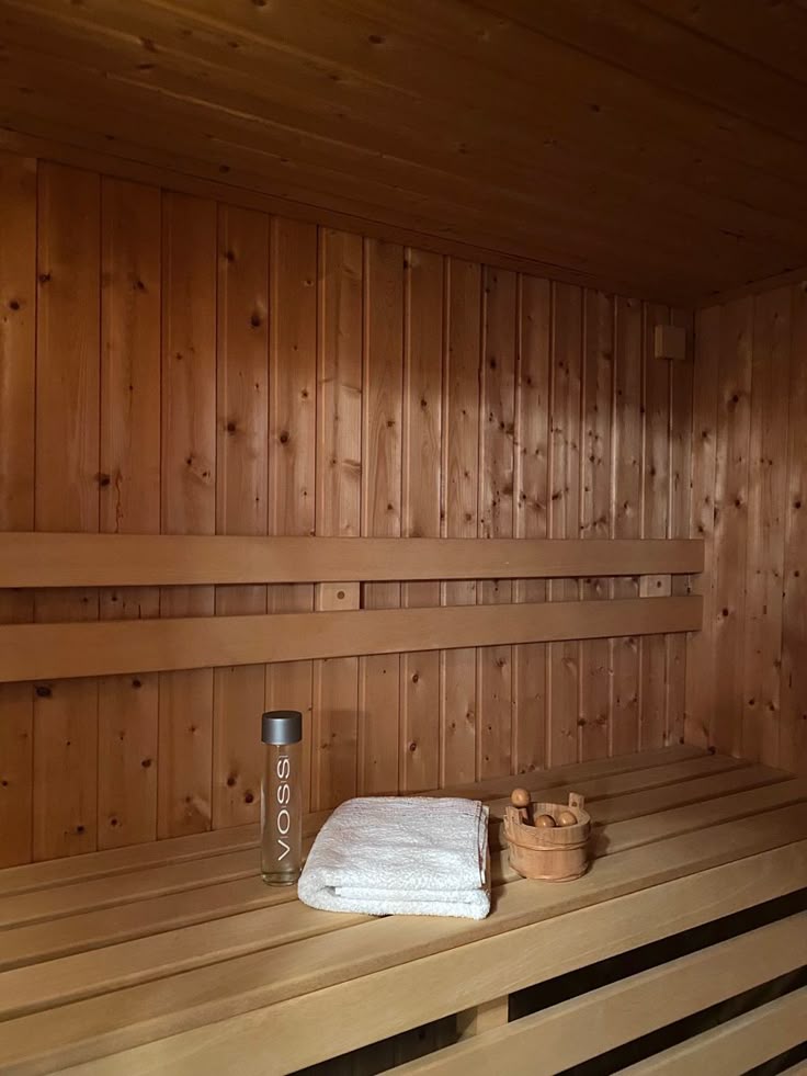 That girl. Aesthetic. Picture inspi. Sauna. Workout. Glow up