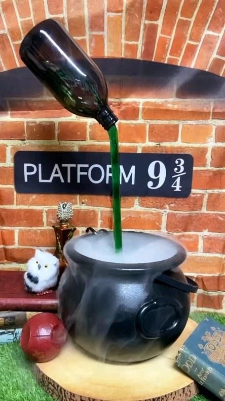 Floating Potion DIY .credit @departmentofwizardry . ! Materi