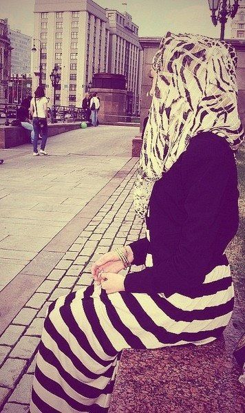 Simple & comfy but gorgeous black & white stripped maxi dres