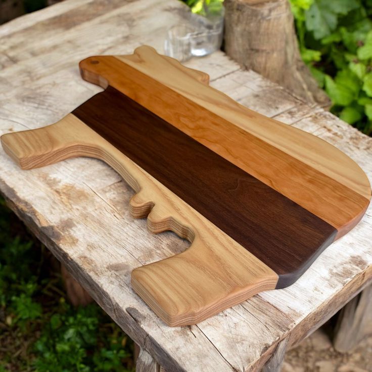 "Holy cow, this cutting board is udderly amazing! Handcrafte