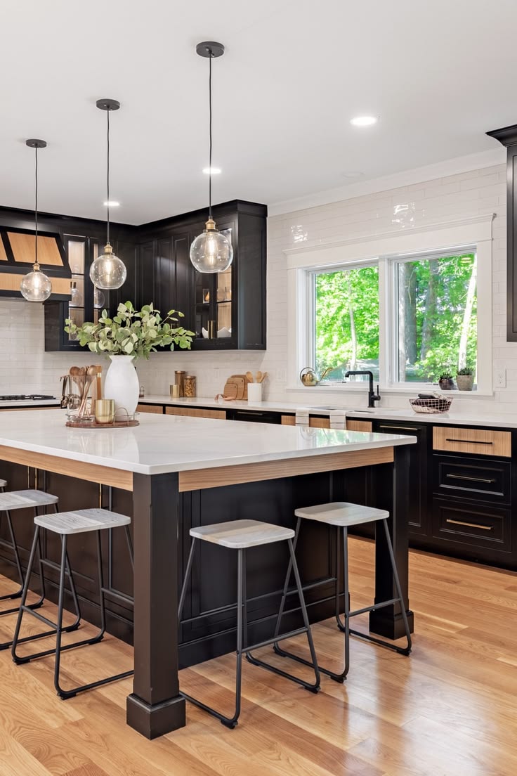 Black Hardware Brass Knobs Bar Black Kitchen Cabinets Classi