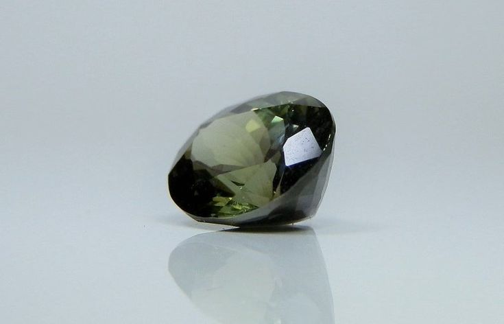 Loose Sapphire Gemstone. 3.92 carat Natural Blue Green | Ets