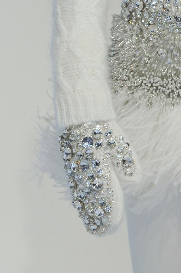 sparkle mittens!
