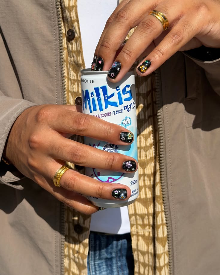 Milkis, Cute Nails & Sunny Day <3

⋆˙⟡ ⋆.˚ ⊹₊⟡ ⋆
@nailzcoven