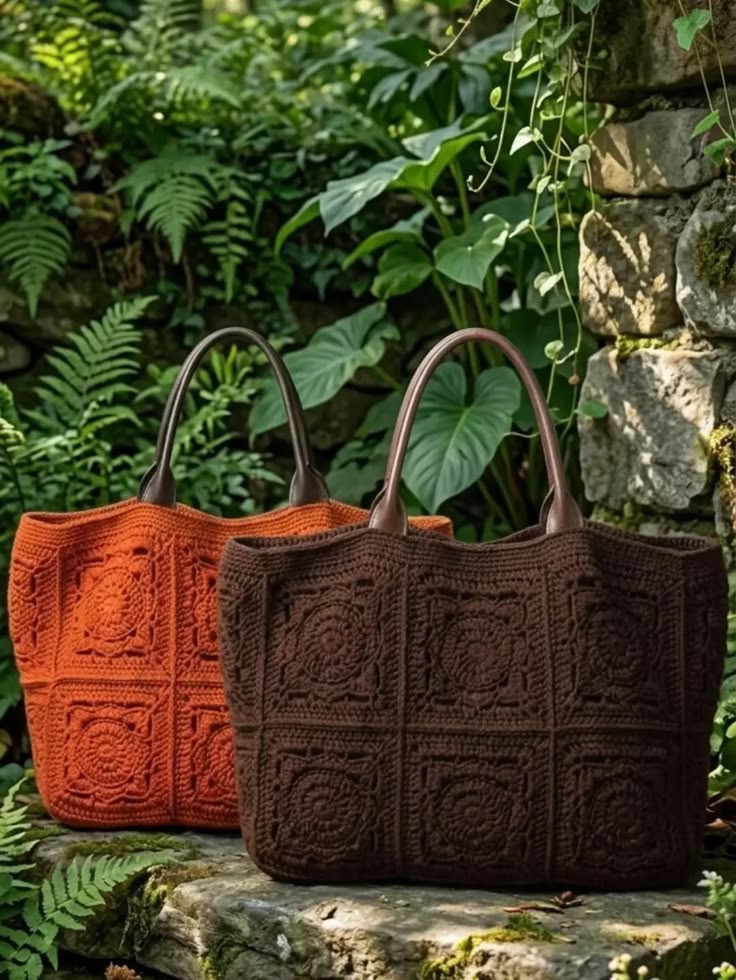 Find your perfect color ✨
This handmade crochet bag is avail