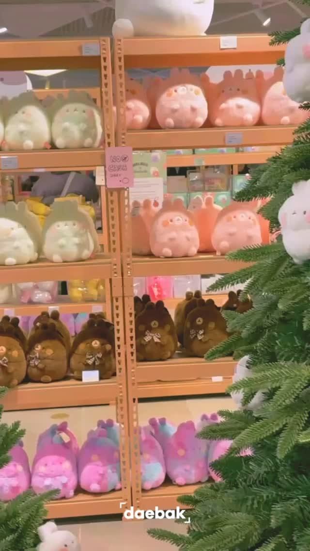If you missed Molang pop-up store in Seoul, don’t worry! You