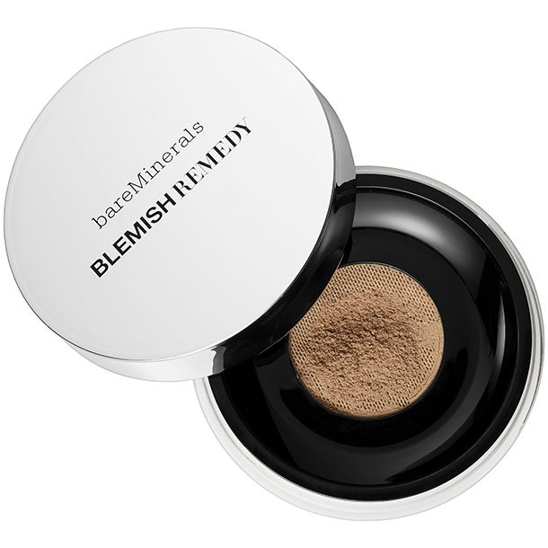 Makeup That Fights Acne While Offering Full Coverage