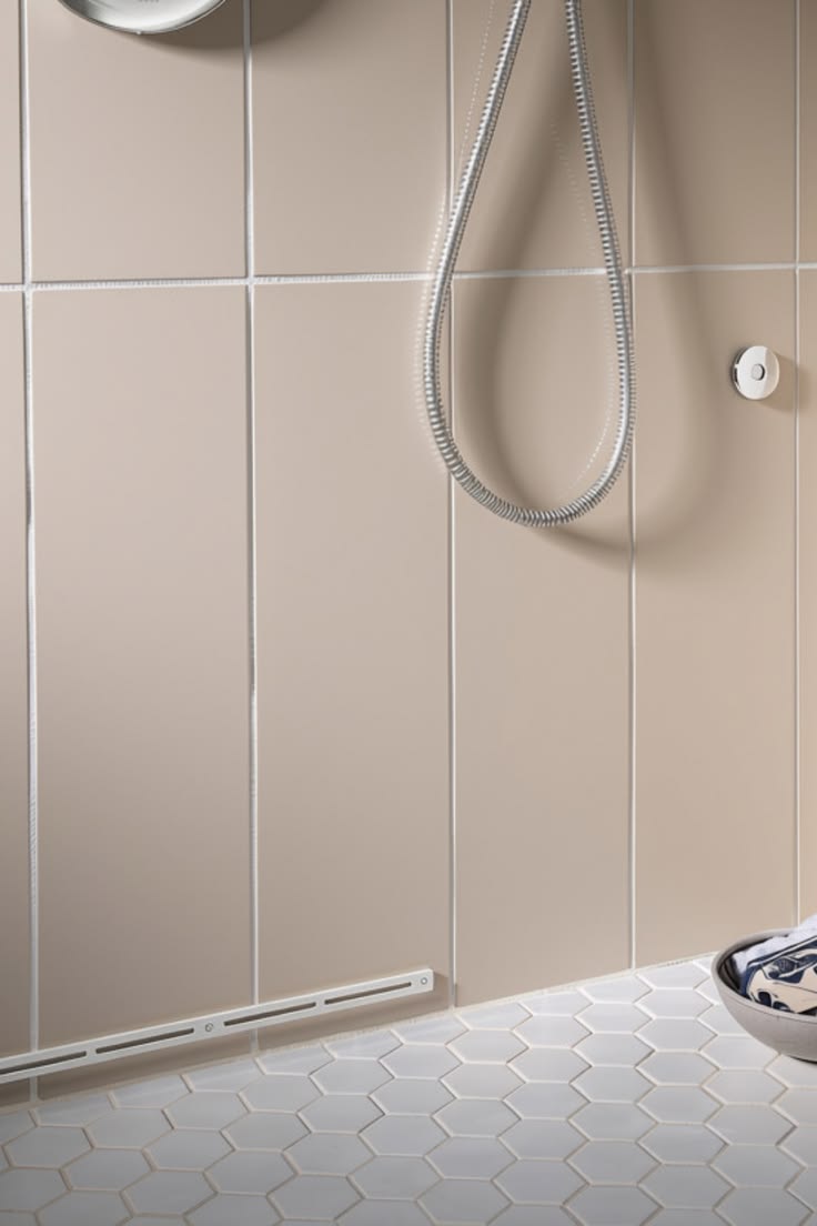 The award-winning AIRMADA AirJet Shower Drying System transf