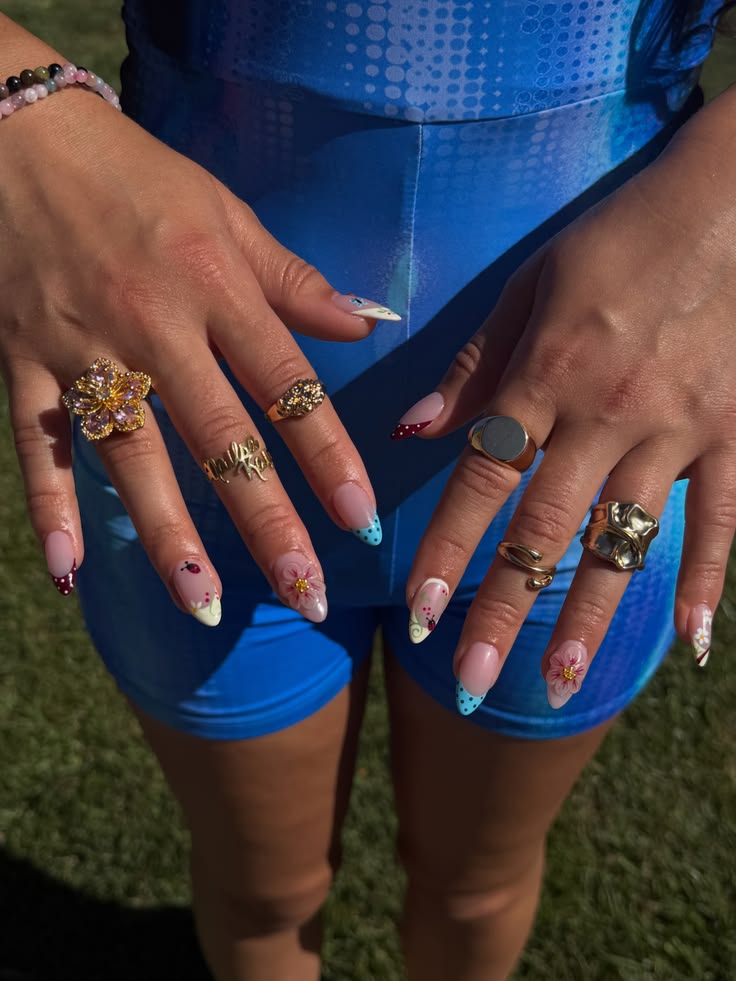 these colors 🐞🦋🌼>
pinterest set
•
•
•
•
#nails2inspire #summ