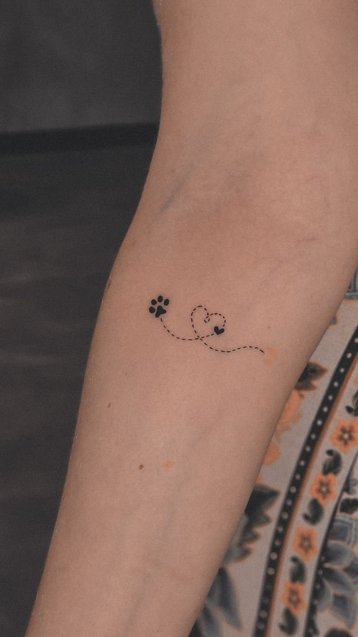 #tatuagem #tatuagemdelicada #tatuagemdetraçofino #fineline #