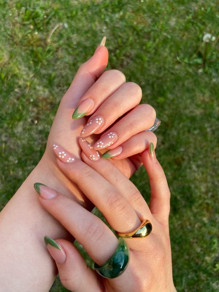 Brighten up your summer style with these stunning nail desig