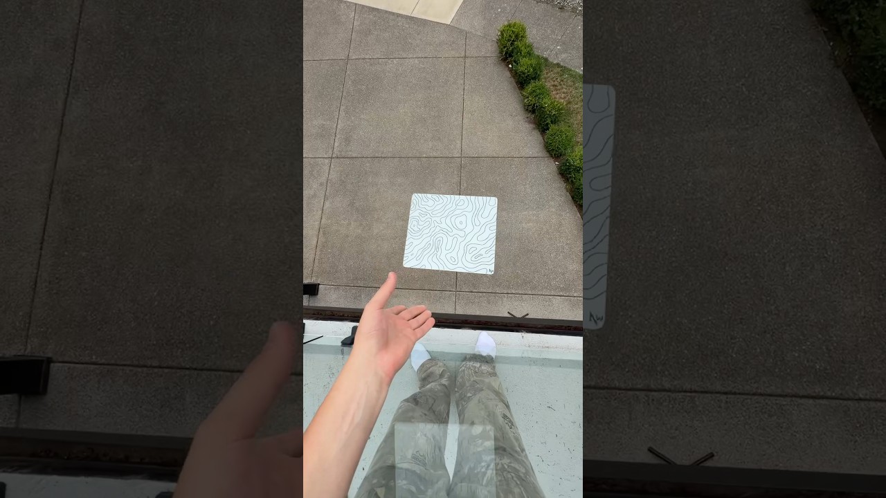How far can you drop a glass mousepad #nwbuilds #techtok #gaming