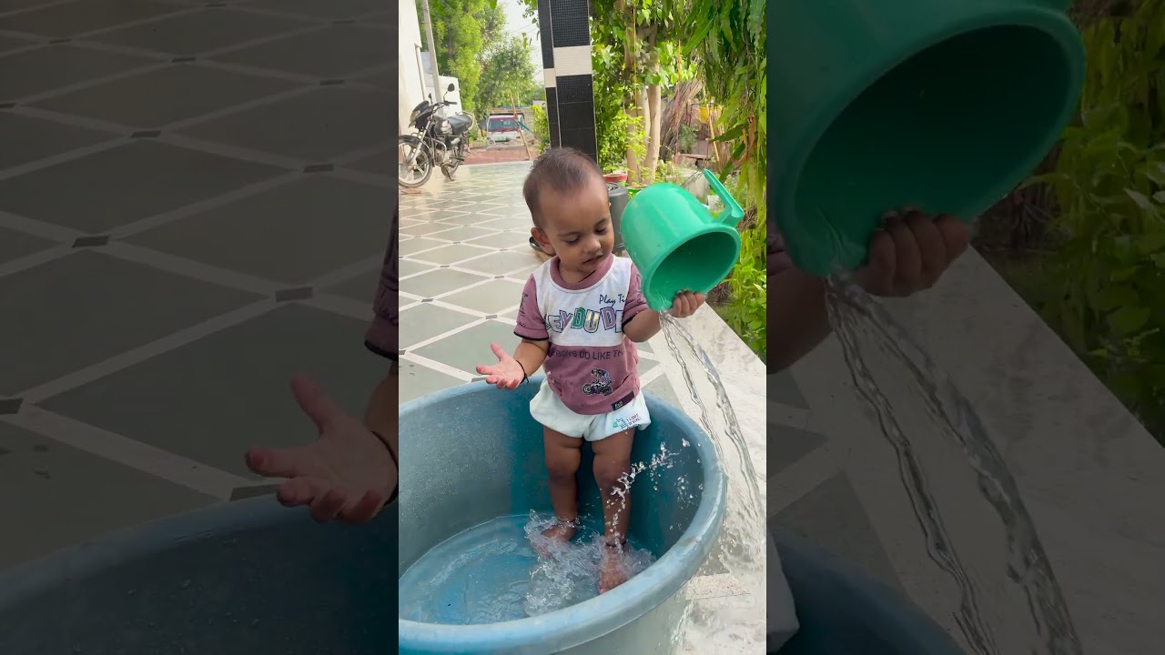 चीकू पानी में क्या कर रहा है? 😭  #familyvlog  #minivlog  #shorts