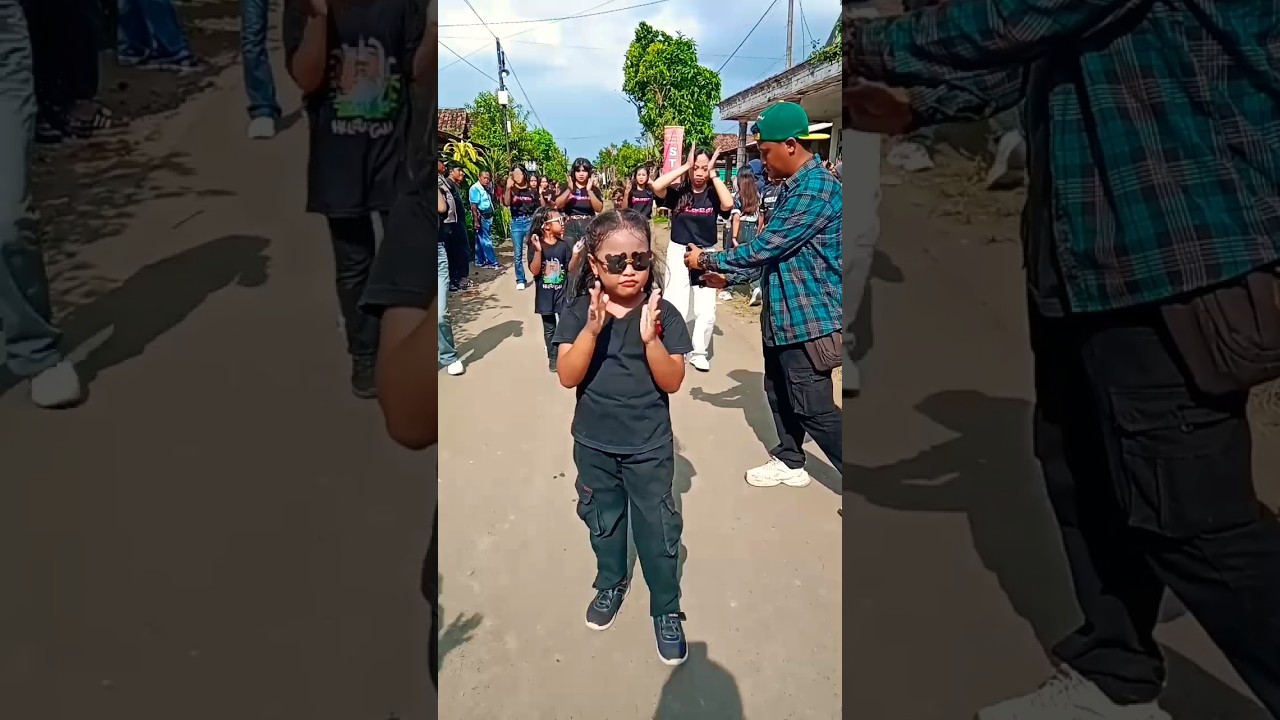 penari karnaval cilik lucu#cover #music #dance #dancer
