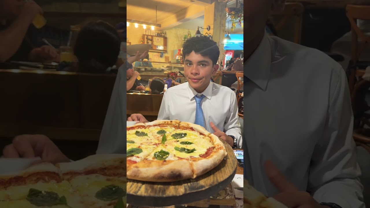 #cenando #daugo #veracruz #pizza #family #fyp #parati #viralvideo #videos #fyp #yes