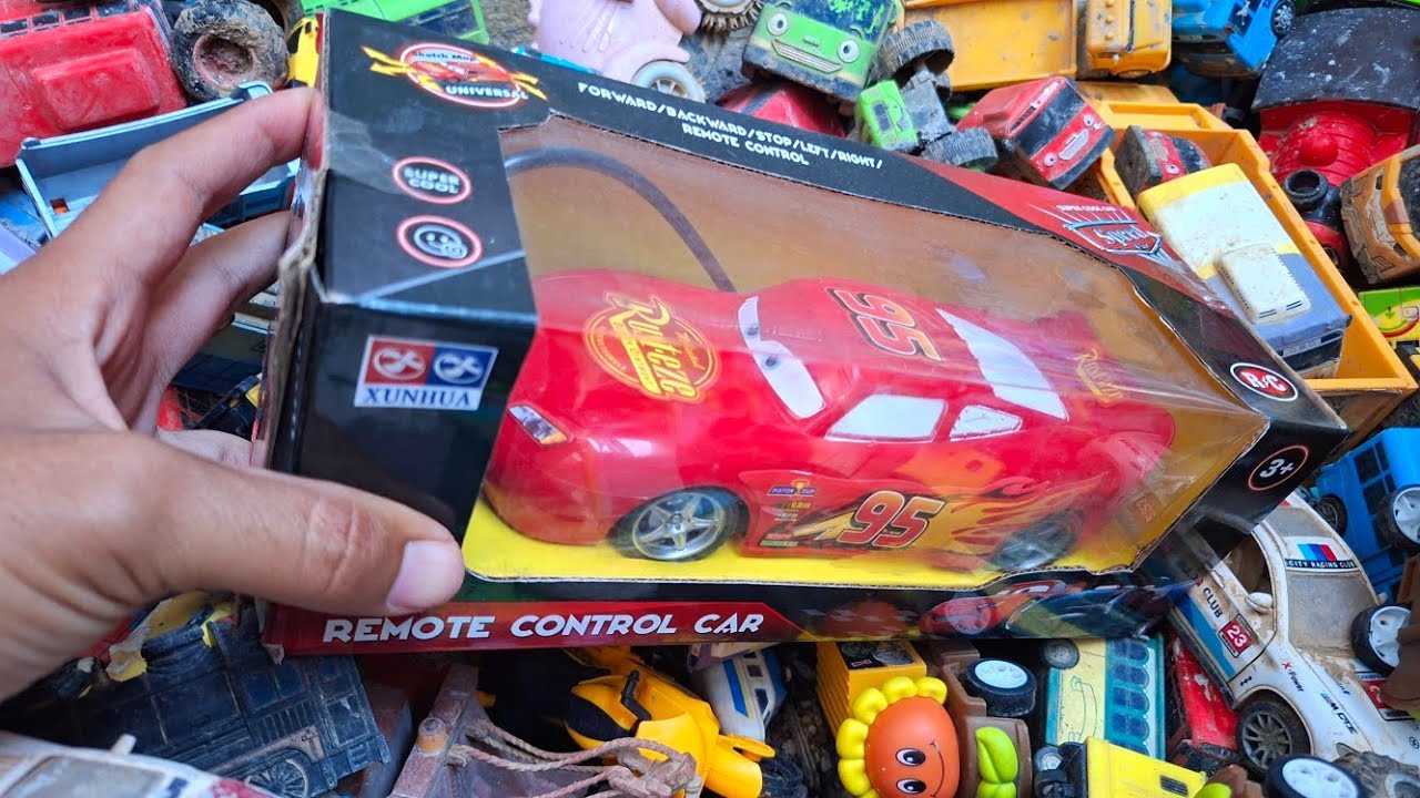 Merakit Mobil Mobilan RC McQueen, Disney Pixar Cars Toys Review, Tayo Tayo 