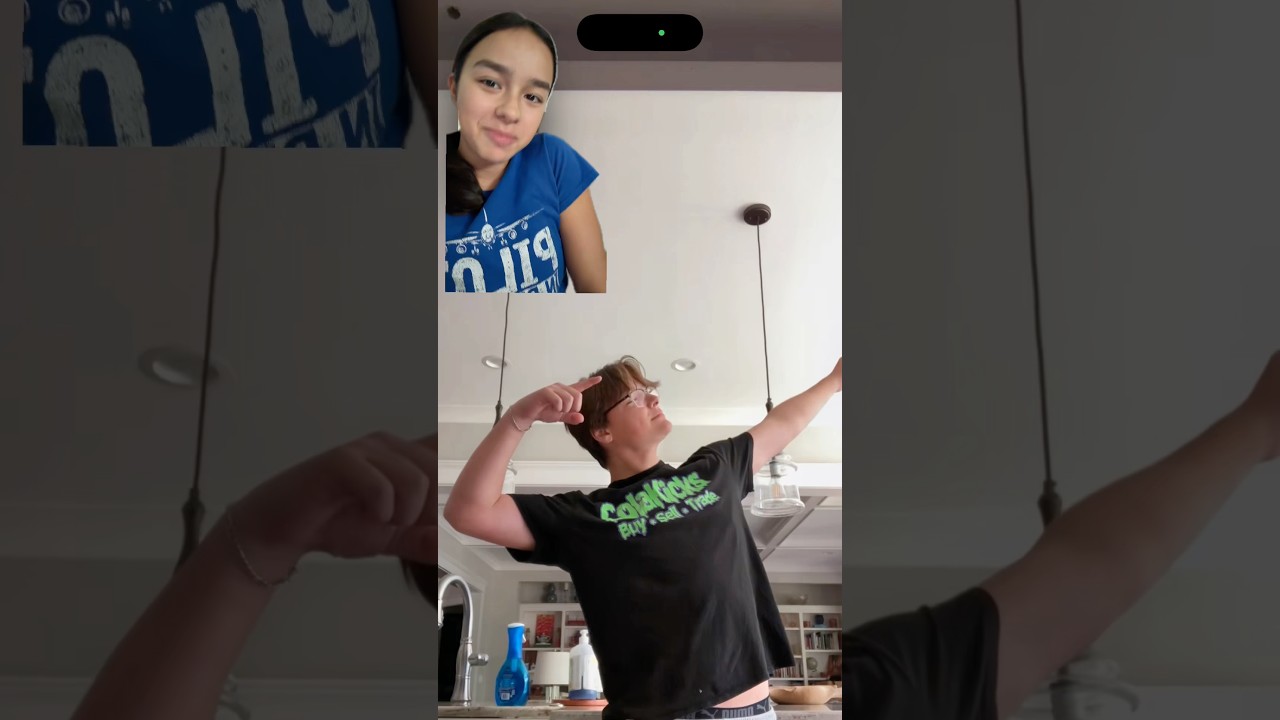 Cold calling my CONTACTS 🤩💕 #fypシ #shorts #justjules #skit #trend #vlog #friends #viral