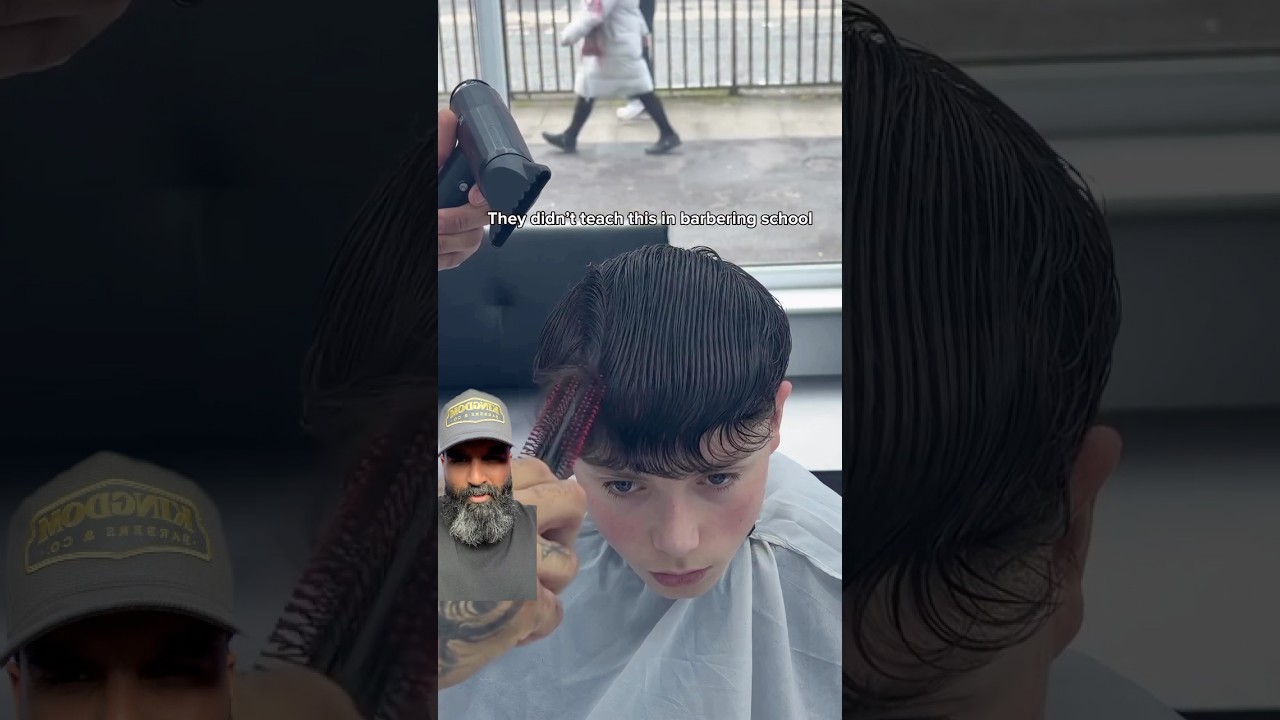 @lorenzothompson_ on Insta showing us a hair styling technique #menshairstyling