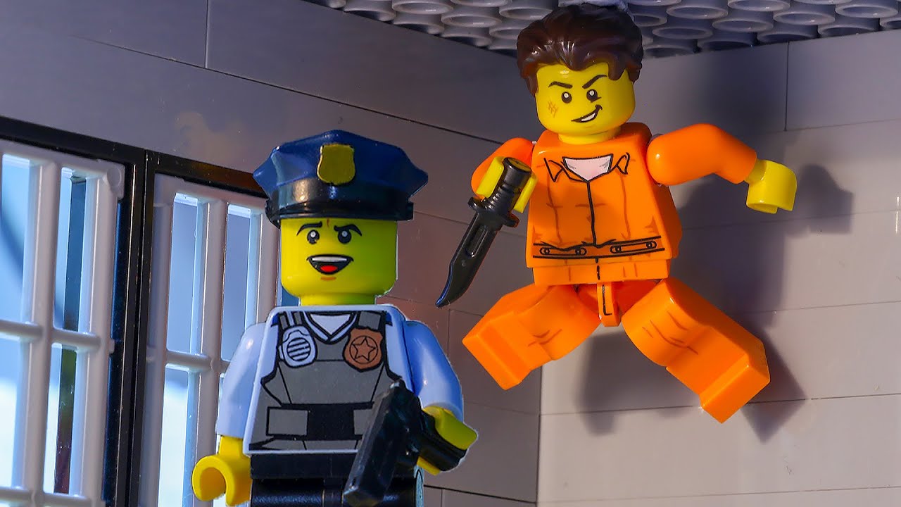 LEGO Land | Lego City Police Station Escape | Lego Diamond Heist | Lego Stop Motion