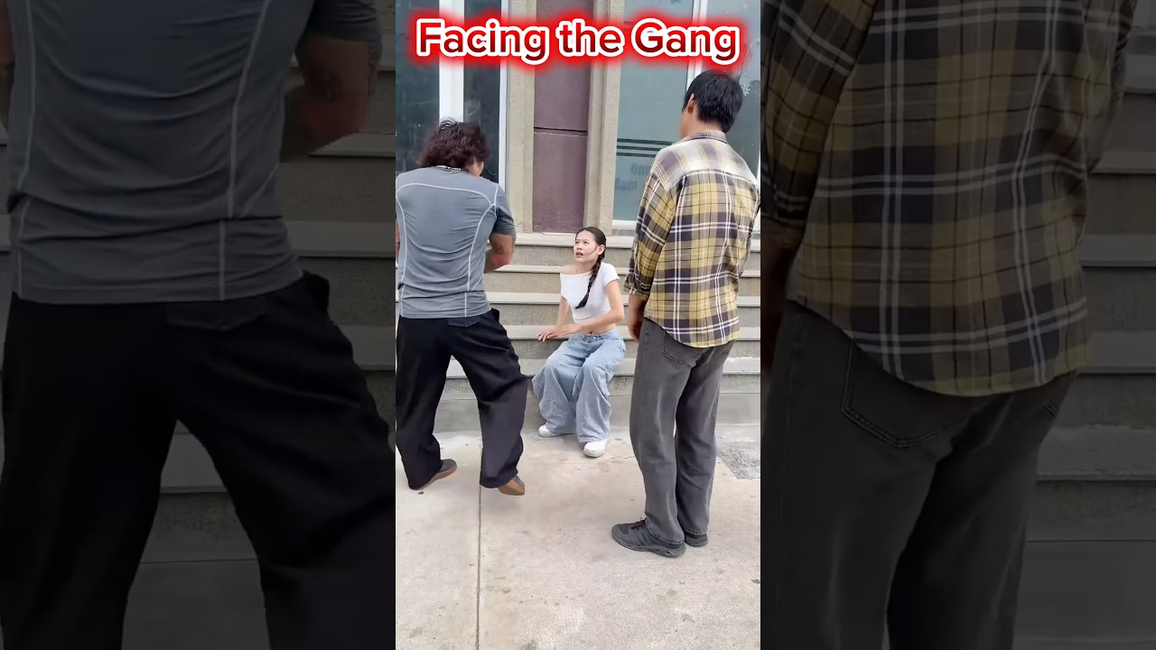 Facing The Gang:-Self-Defense Techniques For Women 💥⚡#selfdefense #shorts #viral #reels