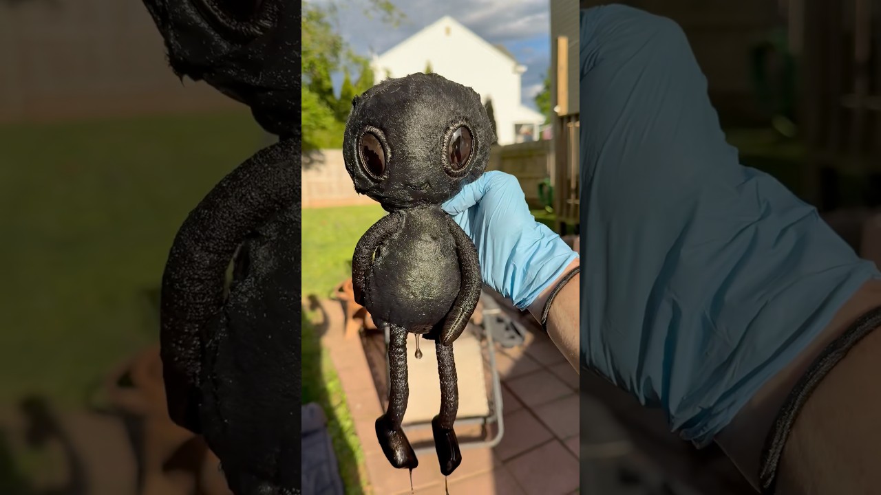 Let’s re-dye my alien jellycat  👽🛸🖤  #jellycat #alien #space #customized #diy