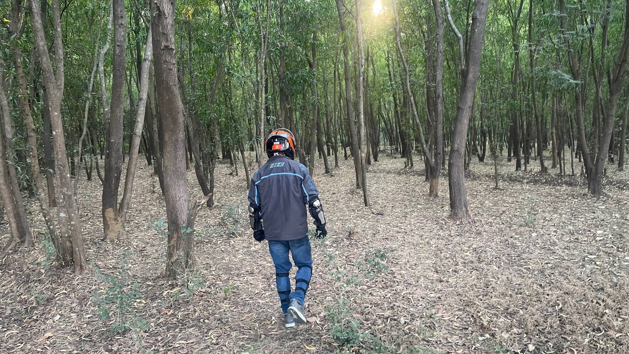 পৃথিবী তে থাকার অধিকার নেই আমাদের 