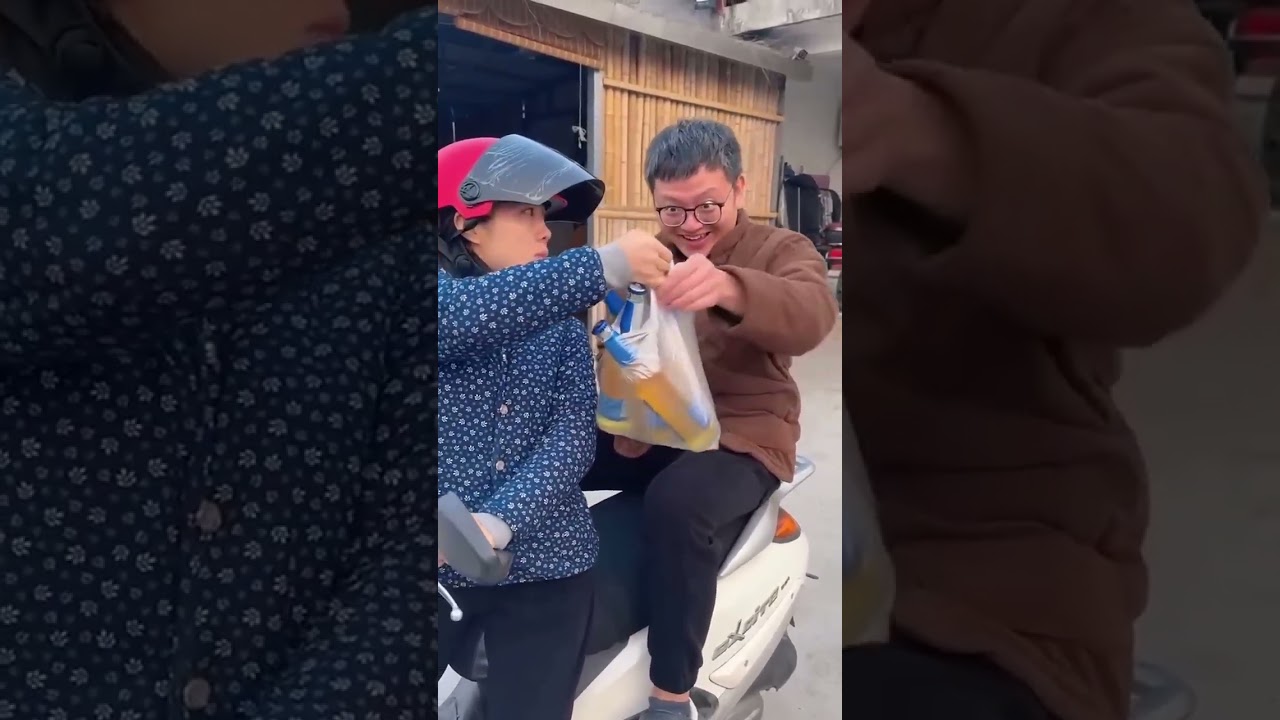 Chinese couple keeps laughing in comedy  #comedy #funny #couple
