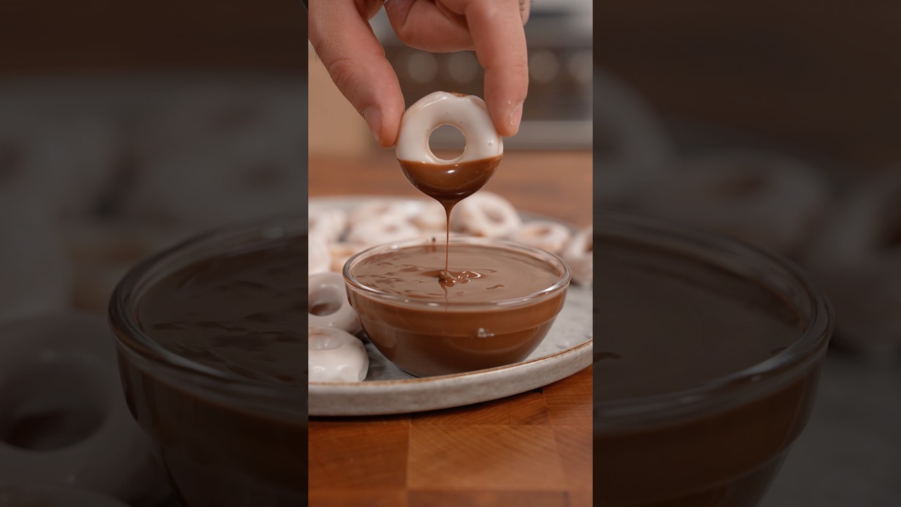 Mini Donuts! #easyrecipe