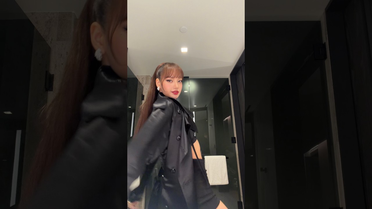 get out of the way #LISA #SaWaDiKa #LISA_SaWaDiKa