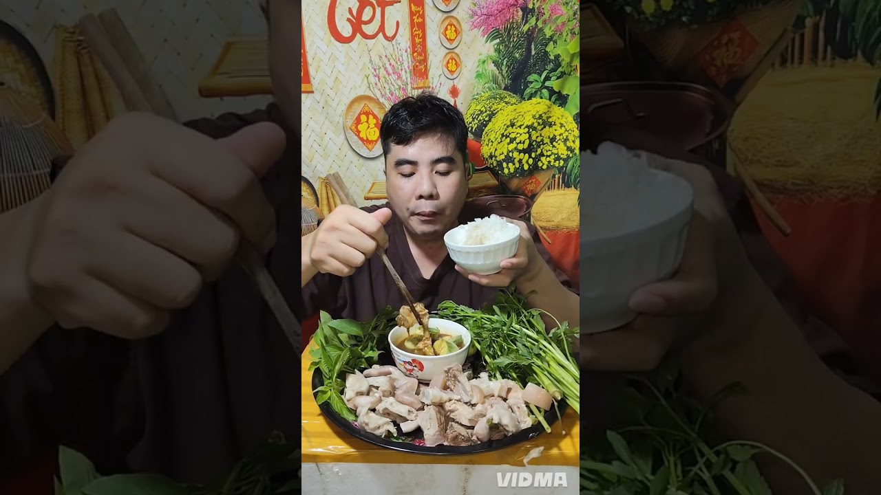 Em mời mọi người cùng ăn thịt luộc mắm nêm 
