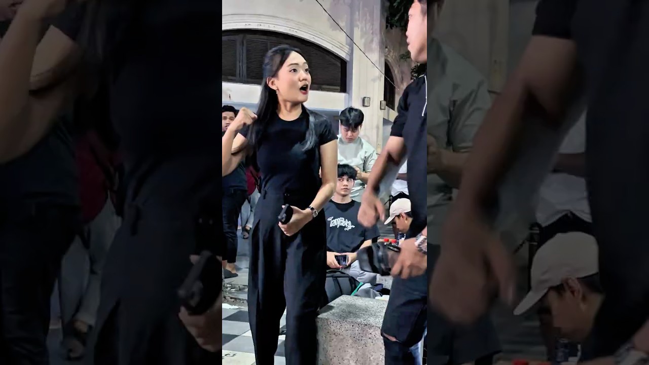 She got mad 😡 #youtubeshorts #trending #funny #comedy #prank #shorts #viralvideo #fyp #humor