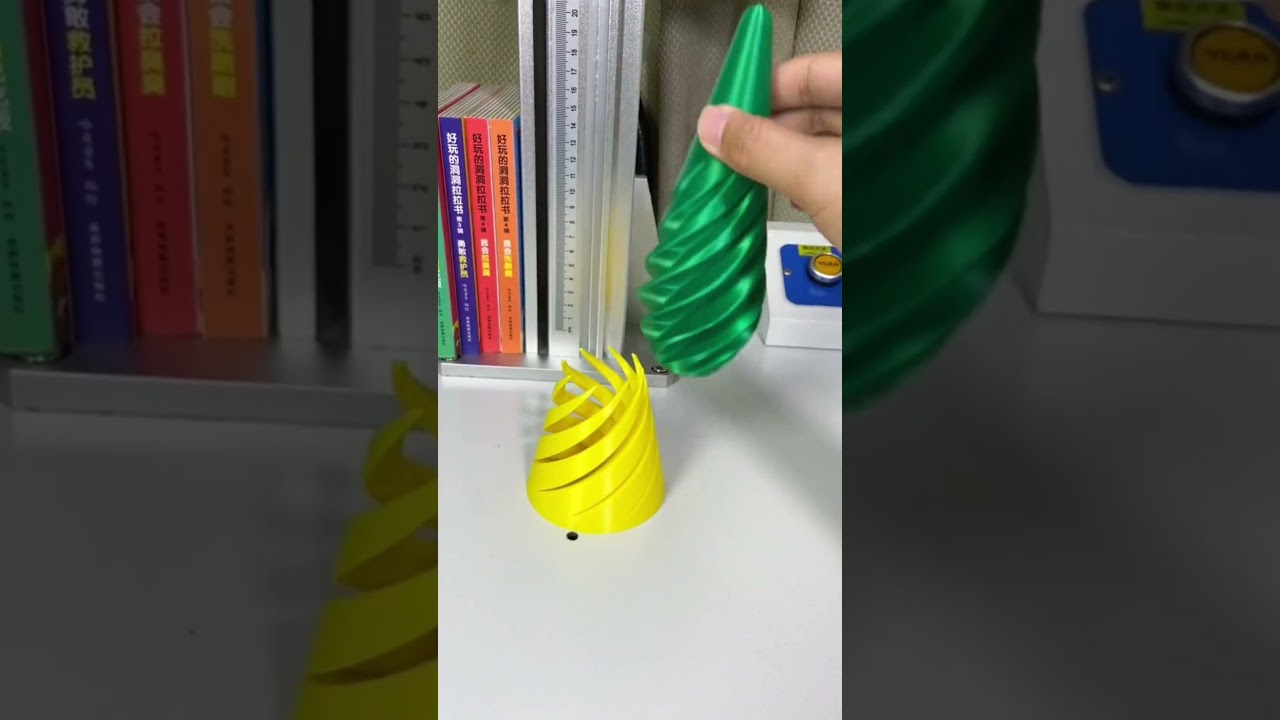 3D Printed Spiral Cone Fiddle, it is too decompressing #toys #toy #kibtoys #cooltoys #funnytoy