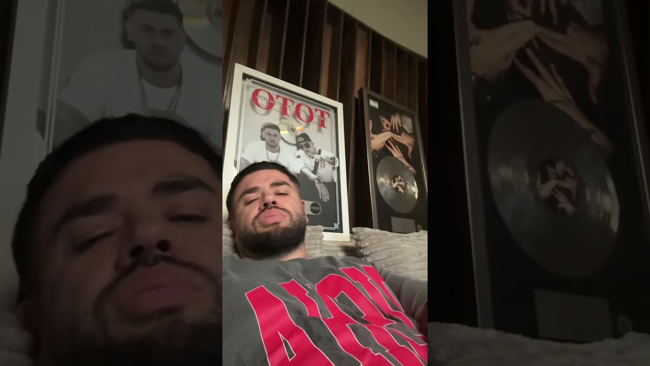 The sound is out Strip for me. Ft ?!?!?! #noizy