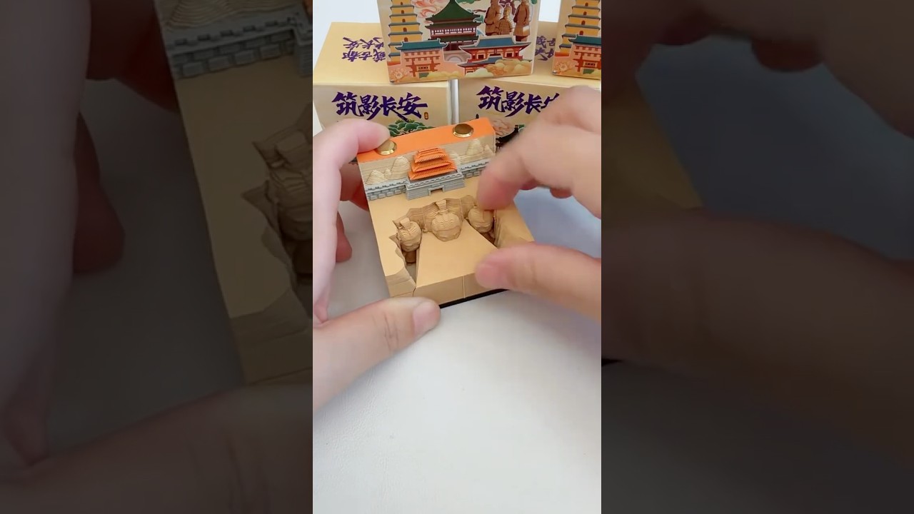 He Found a SECRET Terracotta Warrior! 😂🗿 Hidden Paper Surprise! #funny #gift #comedy #viral