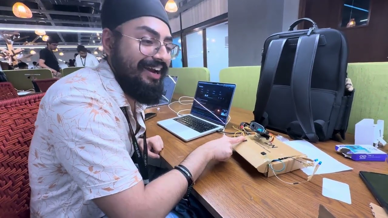 Bittu: AI Desktop Pet & Coding Buddy by Team_Bittu | AI Hardware Buildathon