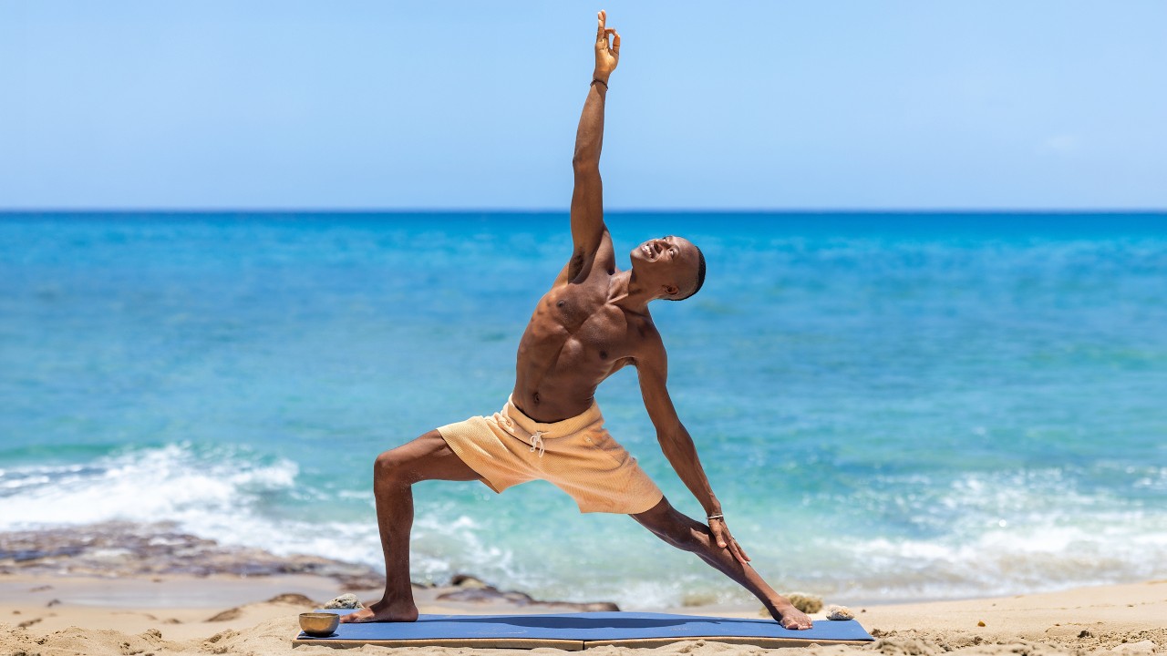 20 Min Full Body Yoga Flow | Strength, Balance & Mobility To Feel Amazing