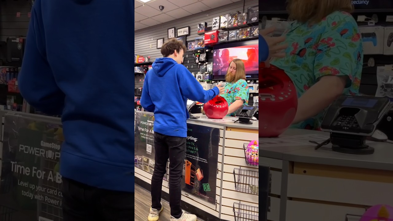 Trying to sell the game Sphere at GameStop ! Police Called