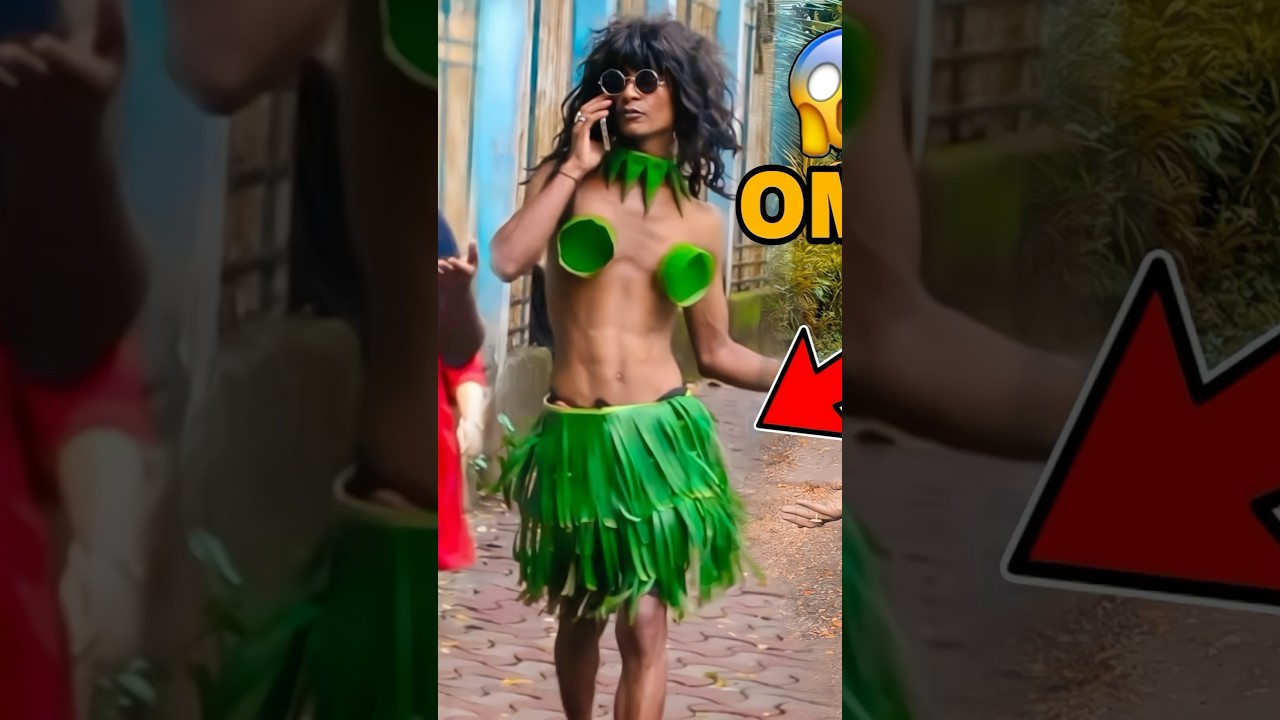 Urfi Yadav Prank In Public 😂 #shorts #funny #urfijaved