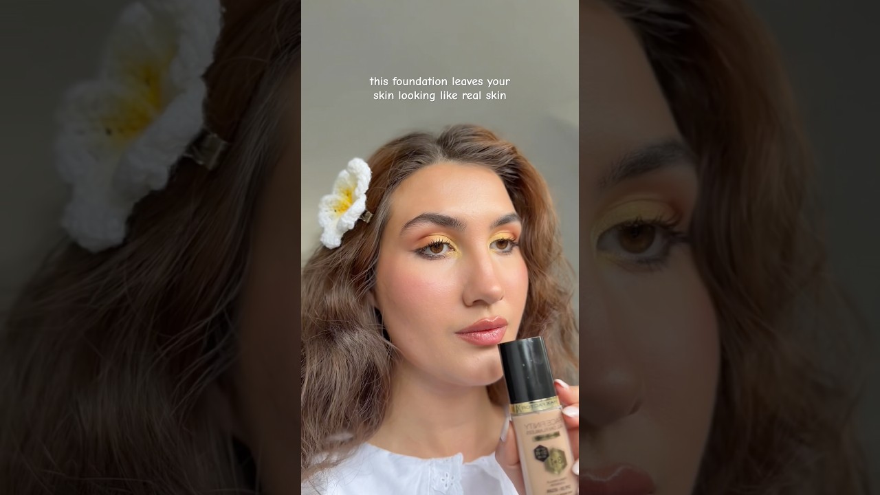 The perfect natural foundation @MaxfactorGlobal #glam #makeuptutorial #beginnerfriendly
