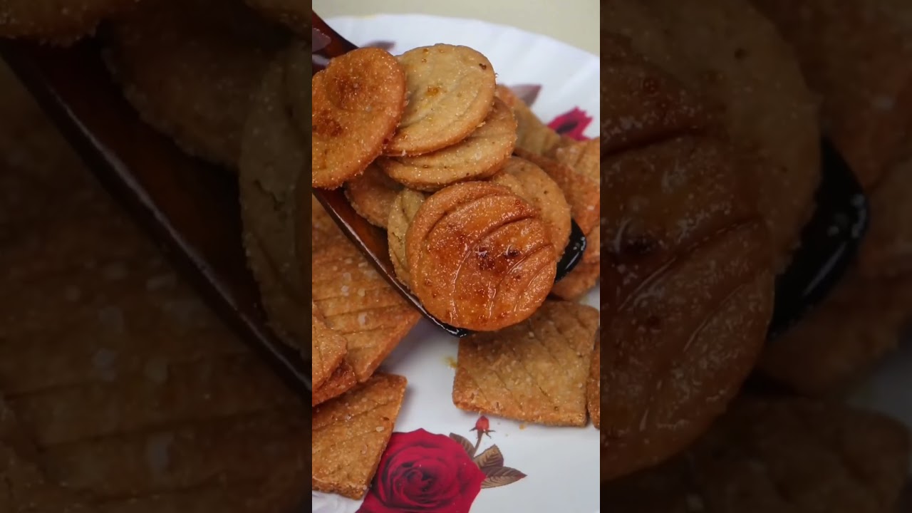 आटे से बनाएं हेल्दी बिस्किट। #explore #explorepage #cooking #cookies #youtubeshorts #shorts #youtube