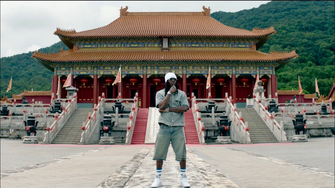 HIMRA - PLUS DE LOVE (CLIP OFFICIEL)